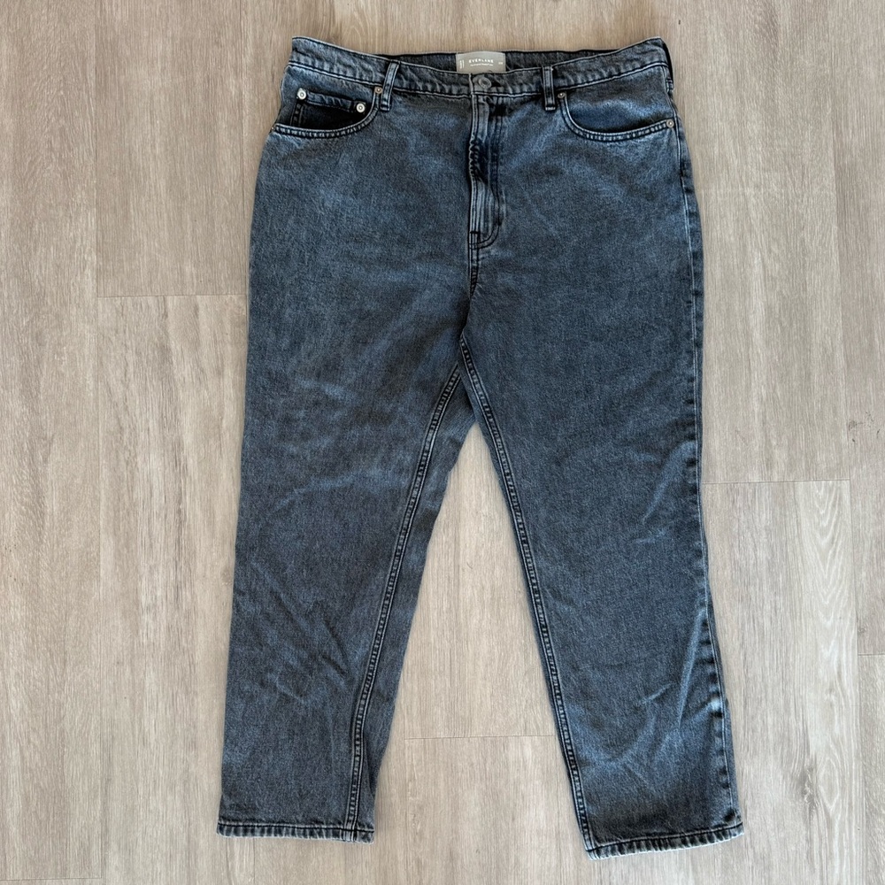 Everlane Women's Straight Leg Jeans in Washed Black
